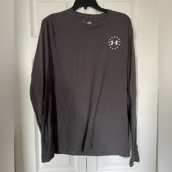 Men’s Medium Under Armour Freedom Gray Long Sleeve - Picture 2 of 3